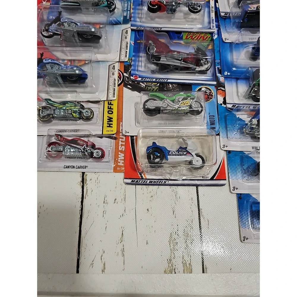 Hotwheels Lot 28 Motorcycle & Hot Rods